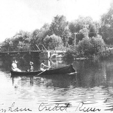 CHELTENHAM- BOATING ON THE CREDIT